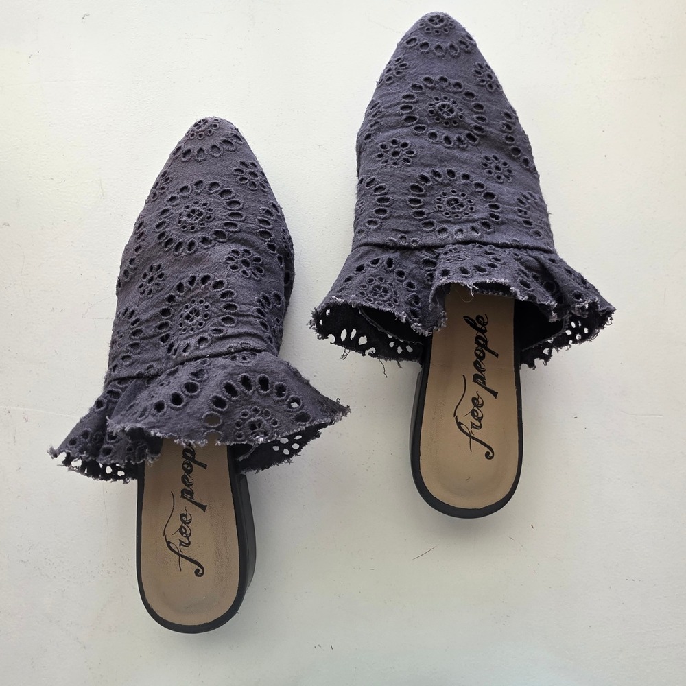 Free People Black Sienna Eyelet Mule Clog Pointed Flats Women Autumn US 6.5